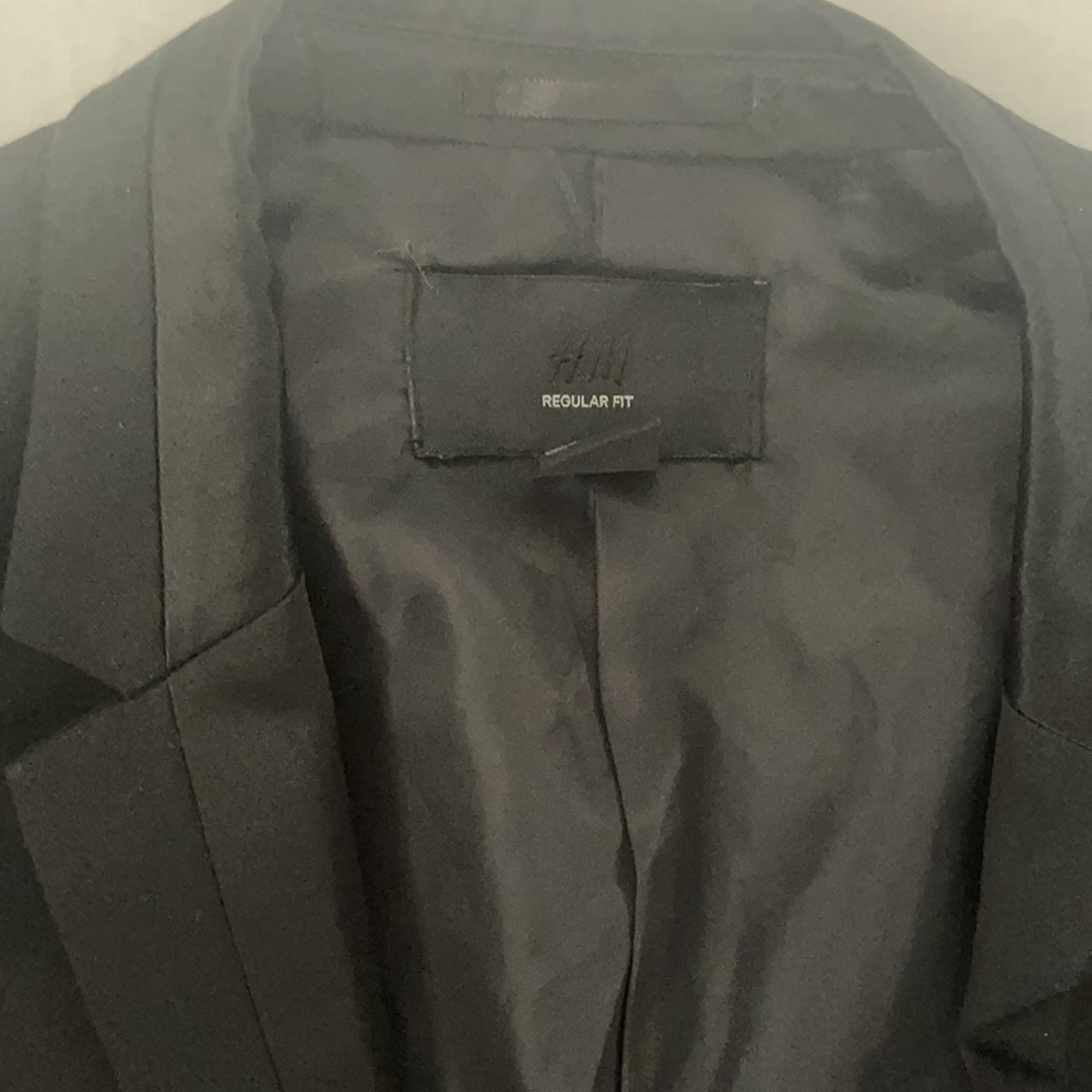 Black blazer - Picture 2 of 4